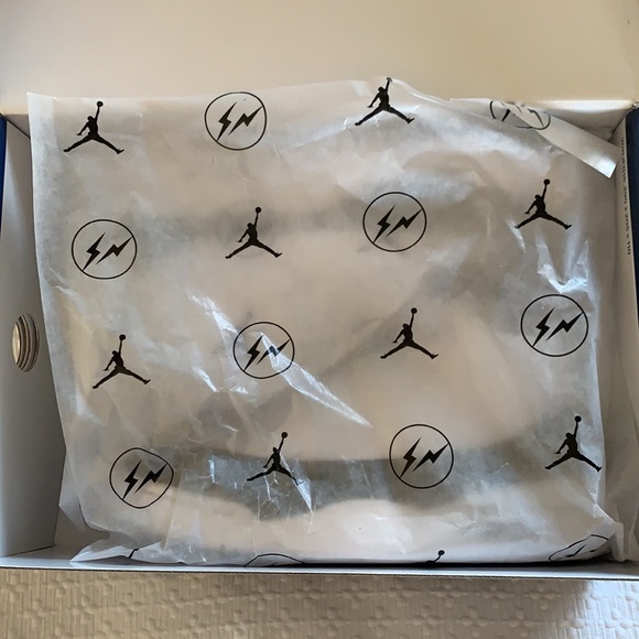 Jordan 3 retro Fragment (yellowing heel tab) Men’s 4.5/ Women’s 6. - Picture 5 of 11